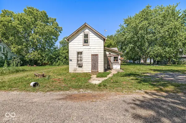 108 S Center ST, Maxwell, IN 46154