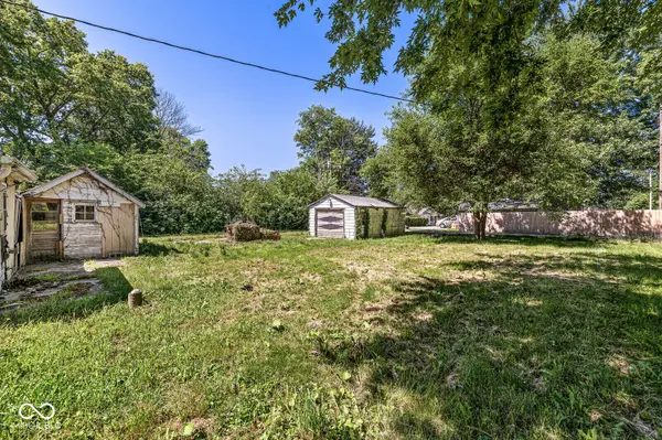 108 S Center ST, Maxwell, IN 46154