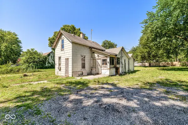 108 S Center ST, Maxwell, IN 46154