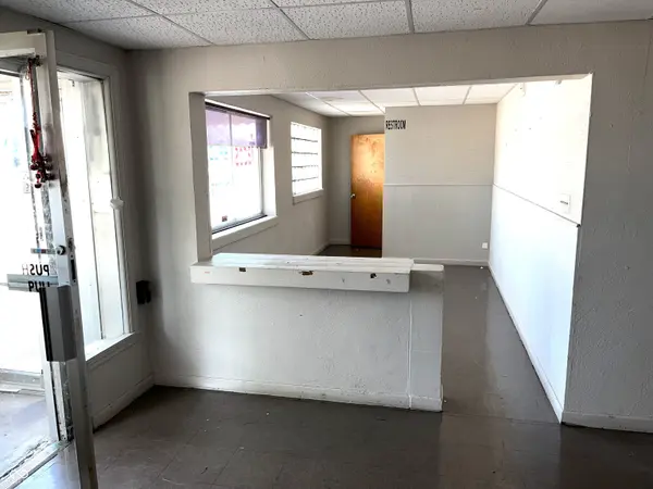 7017 Pendleton Pike, Indianapolis, IN 46226