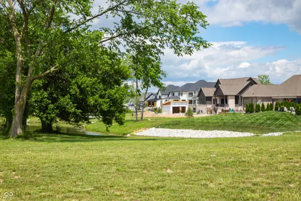 5188 Abbeygate BLVD, Bargersville, IN 46106