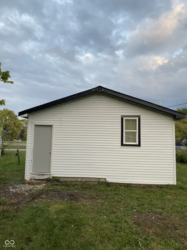 2722 Collier ST, Indianapolis, IN 46241