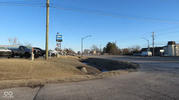 00 100 RD W, Crawfordsville, IN 47933