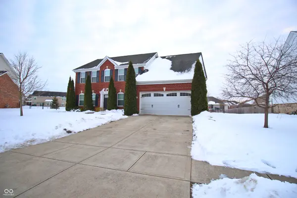 1169 Richmond LN, Greenwood, IN 46143