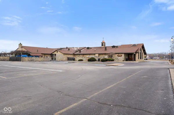 555 S Indiana ST, Mooresville, IN 46158