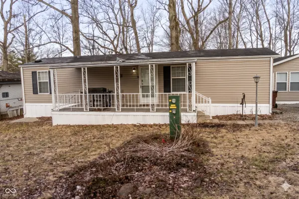 5075 Van Bibber Lake Estate, Greencastle, IN 46135