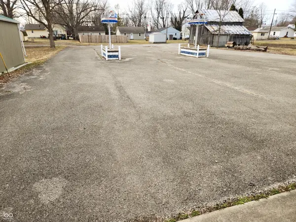 295 S Main ST, Farmland, IN 47340