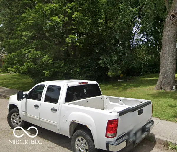 930 W Roache ST, Indianapolis, IN 46208