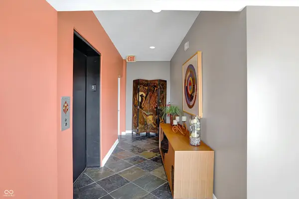 932 Broadway ST ## 15, Indianapolis, IN 46202