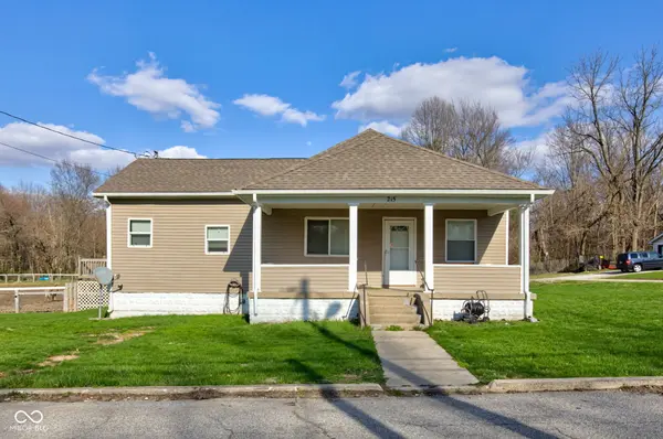 215 N Lincoln ST, Galveston, IN 46932
