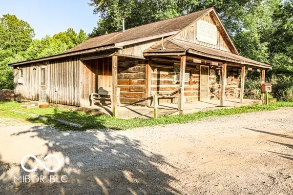 4525 Salt Creek RD, Nashville, IN 47448
