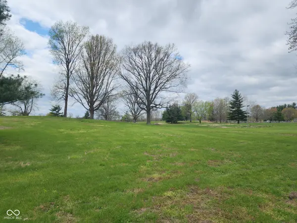 1000 BLK Shields AVE, Seymour, IN 47274