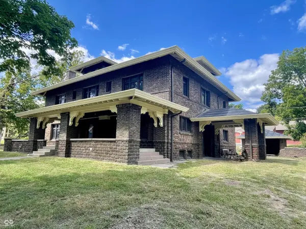 110 E Harrison ST, Martinsville, IN 46151