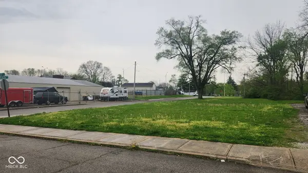 403 W 17th ST, Anderson, IN 46016