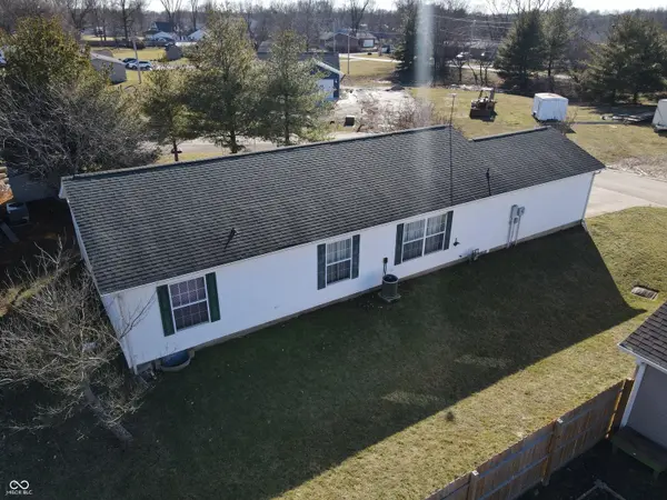 781 Northern Acres DR, Ladoga, IN 47954