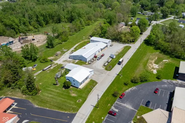 190 E Willard AVE, Rushville, IN 46173