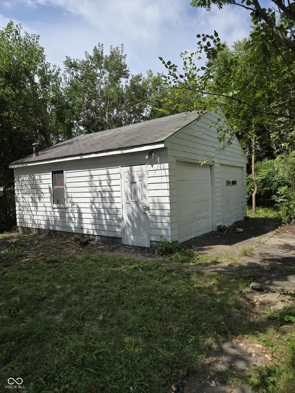 1168 N Gladstone AVE, Indianapolis, IN 46201