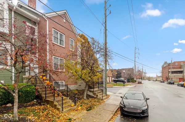 632 E 11th ST, Indianapolis, IN 46202
