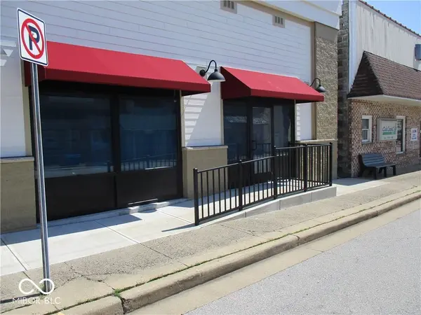 6 E Main ST, Jamestown, IN 46147