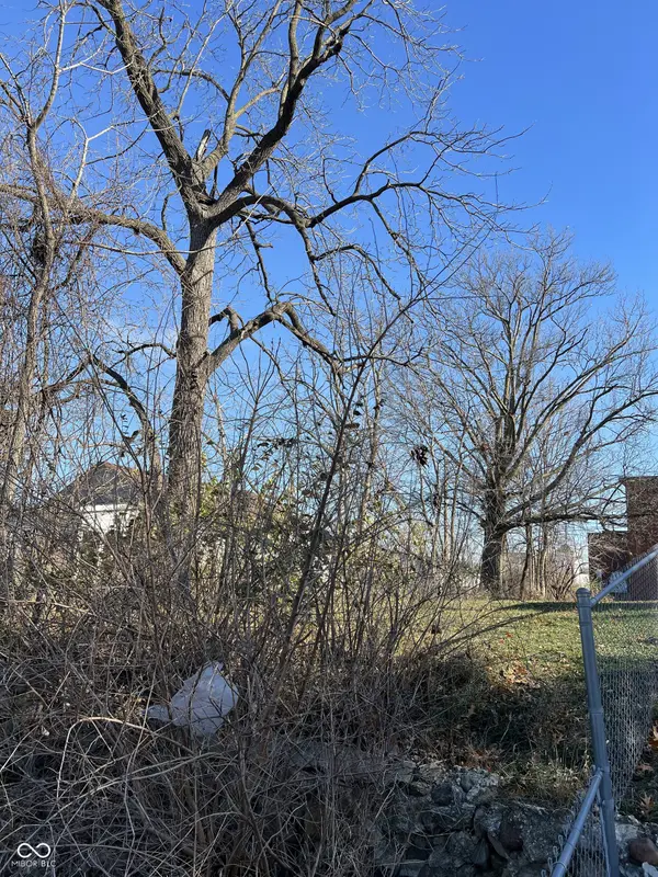 2057 Caroline AVE, Indianapolis, IN 46218