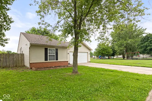 6227 Long River LN, Indianapolis, IN 46221