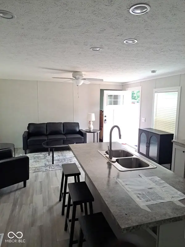 318 Lazy River RD, Cloverdale, IN 46120