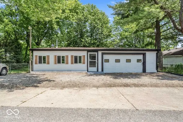 3529 Hunt ST, Plainfield, IN 46168