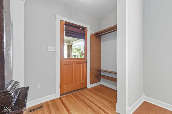 809 E 16th ST, Indianapolis, IN 46202
