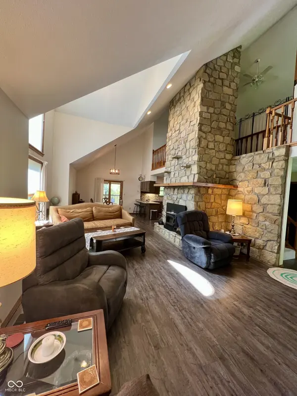 8546 N Chickadee DR, Morgantown, IN 46160