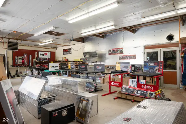 190 E Willard AVE, Rushville, IN 46173