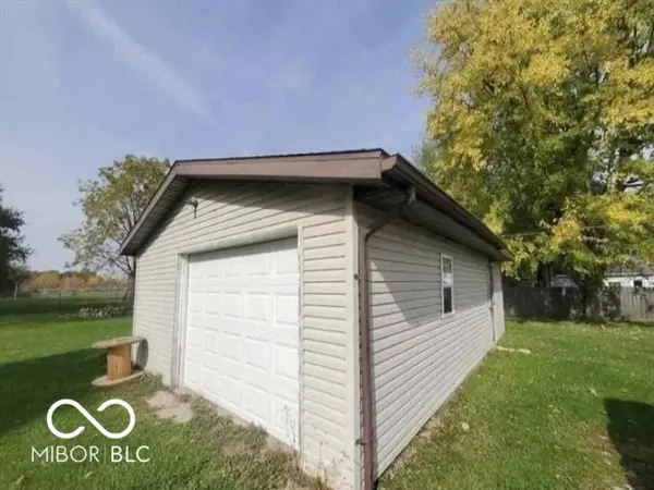 402 S Angle ST, Dunkirk, IN 47336