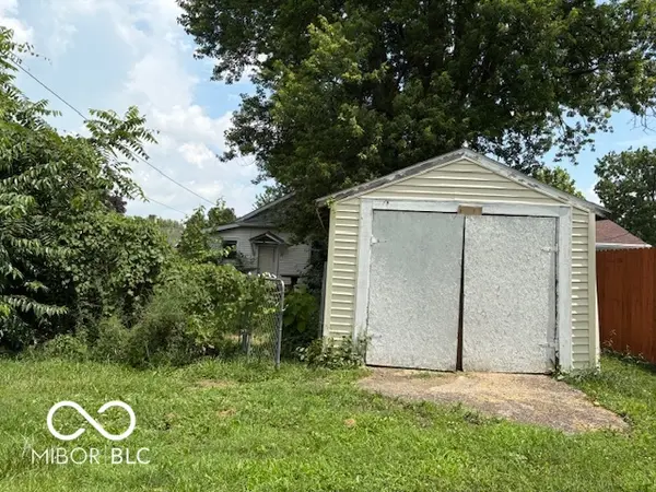 3111 S Pershing DR, Muncie, IN 47302