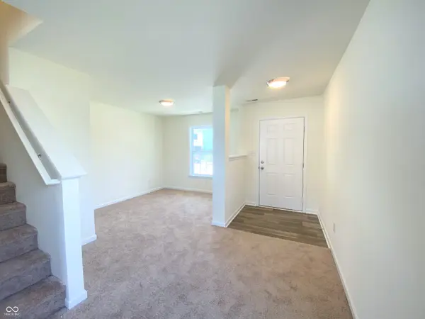 2019 Sandhill DR, Seymour, IN 47274