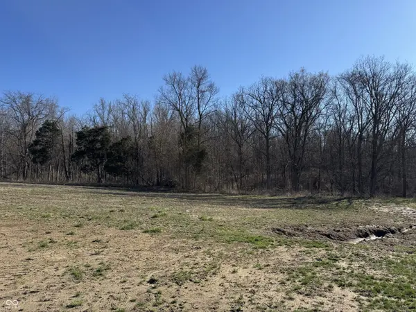 5830 W STATE RD 144, Greenwood, IN 46143