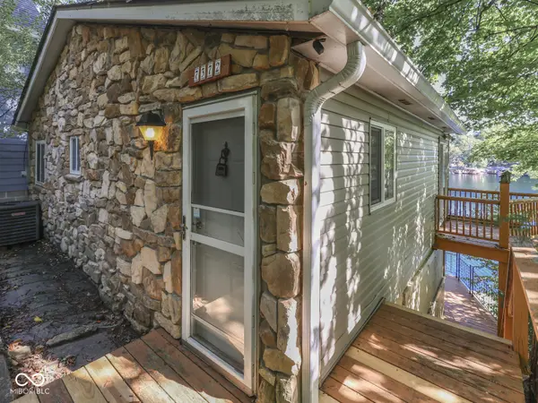 7372 Trout DR, Nineveh, IN 46164