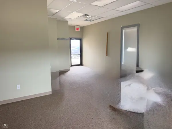1463 Westridge #D, Greensburg, IN 47240