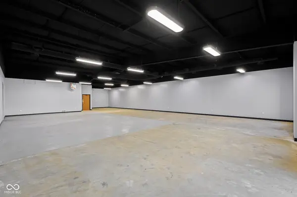 3537 W Two Mile House RD, Columbus, IN 47201