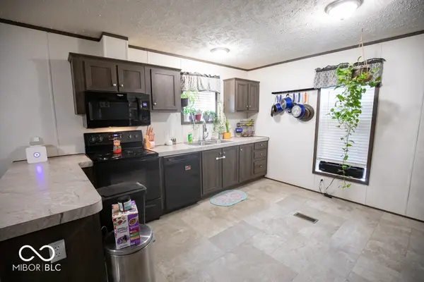 3079 Dorver LN, North Vernon, IN 47265