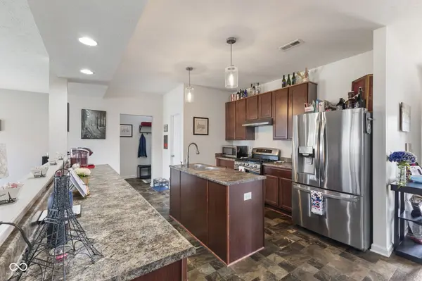 3372 Clary Blvd S DR, Greenwood, IN 46143