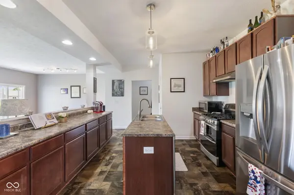 3372 Clary Blvd S DR, Greenwood, IN 46143