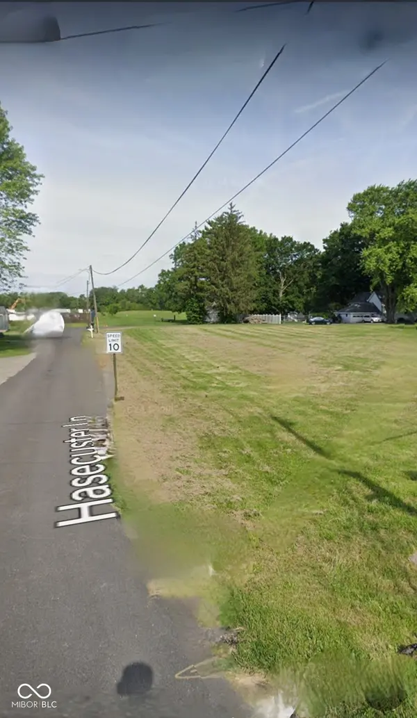 LT2 Hascuster LN, Shelbyville, IN 46176