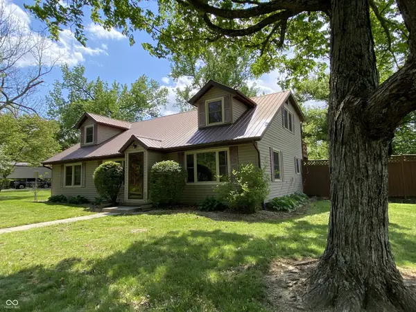 9677 W Reeves RD, Spencer, IN 47460
