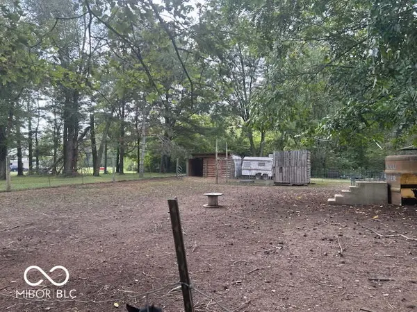 8825 N 300 E, Morristown, IN 46161