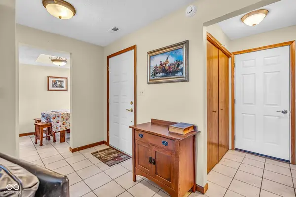 6558 Wandsworth CIR, Indianapolis, IN 46250