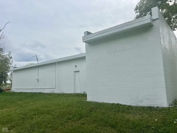 10033 N Old State Road 67, Mooresville, IN 46158