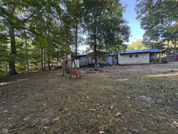 10844 Private Road 570 W, Poland, IN 47868