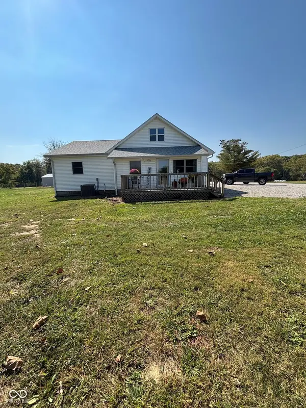 6951 W 450 S, Columbus, IN 47201