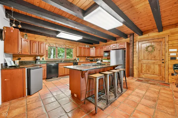 5998 Bear Creek RD, Morgantown, IN 46160