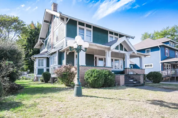 718 S Walnut ST, Seymour, IN 47274