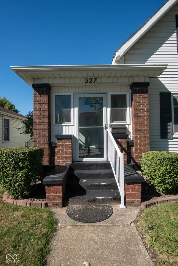 527 N Arthur ST, Rushville, IN 46173